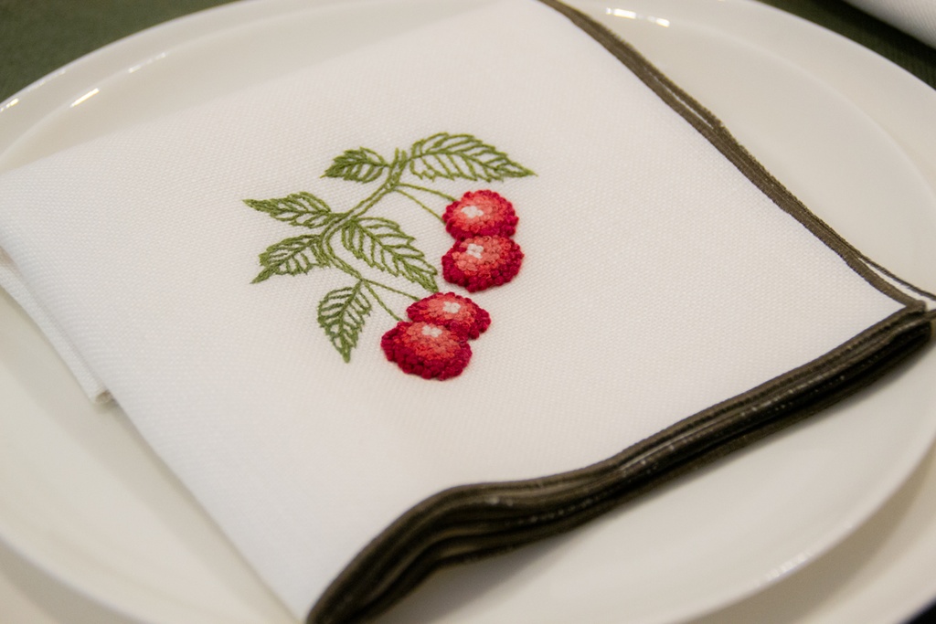 FRUITS ROUGES - 8 Serviettes de Table en Lin