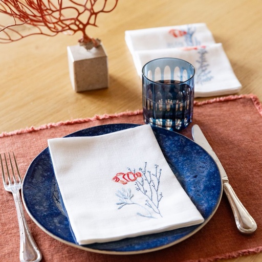 ATOLL FISH & CORALS - 8 White Linen Napkins